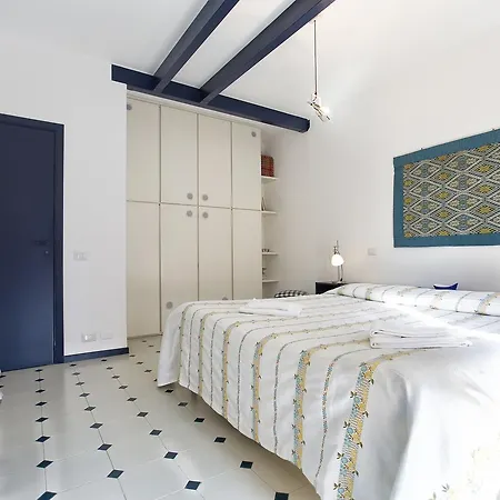 Alguerhome Casa Blu Sea View Apartment *